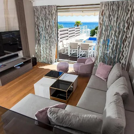 Lantana Holiday home *
