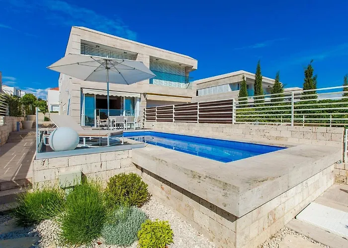 Lantana Prázdninový dům Petrcane