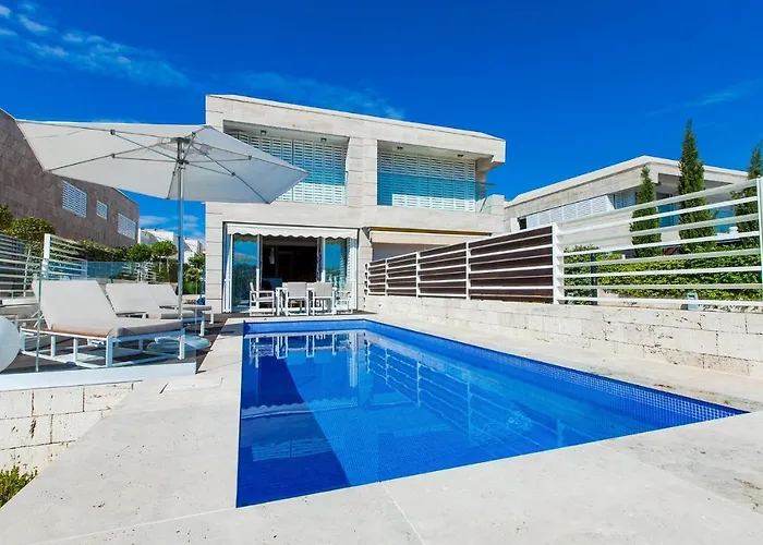 Lantana Prázdninový dům Petrcane